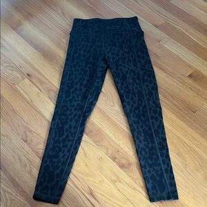 Victoria’s Secret Sport Leopard Print Leggings - Size XS